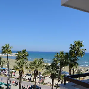 https://sunorama-beach-garden-302.hotelsatayianapa.com
